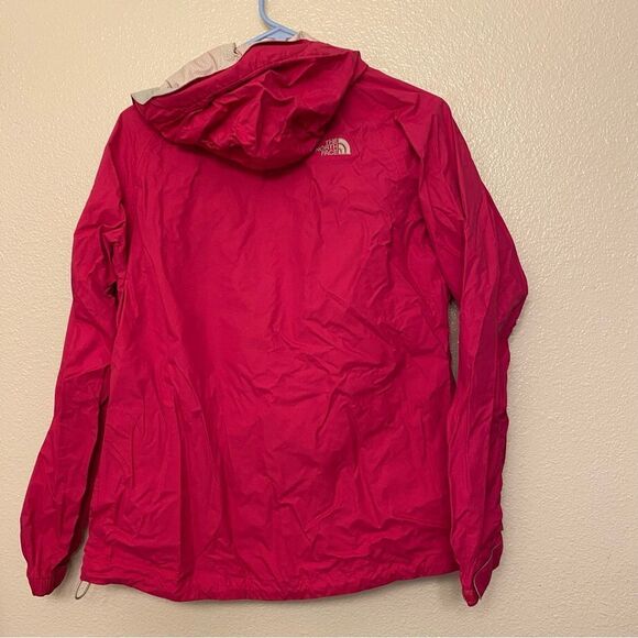 The North Face women’s Hyvent 2.5L waterproof nylon rain Jacket hot pink - S - Picture 2 of 14